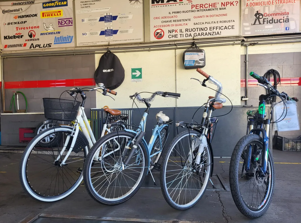 Bici nuove e usate in officina: scegliamo il veicolo giusto e lo registriamo prima della consegna.